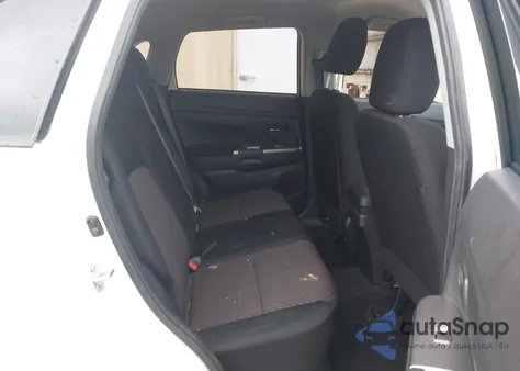 2019 Mitsubishi Outlander Sport 2.0 Es z USA, uszkodzony, nr VIN JA4AP3AU3KU031574